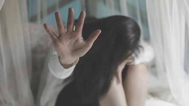 Vera e il parto che ha riacceso il passato: tra tr@umi infantili e violenz@ ostetrica