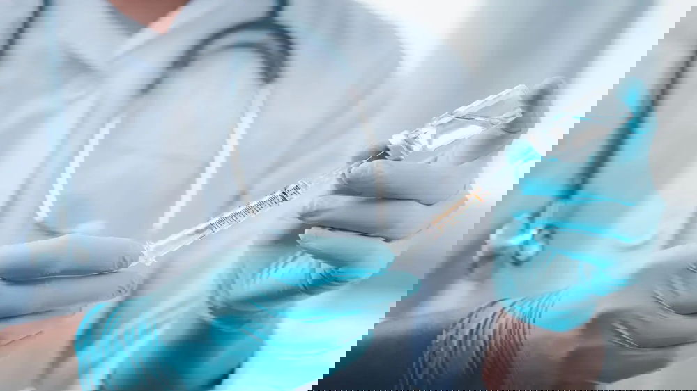 Quando la fiducia viene tradita: il caso dell’anestesista francese che ha scosso la sanità europea