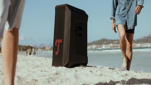 Teufel Rockster 2 è ufficiale: lo speaker senza compromessi punta tutto su potenza e versatilità
