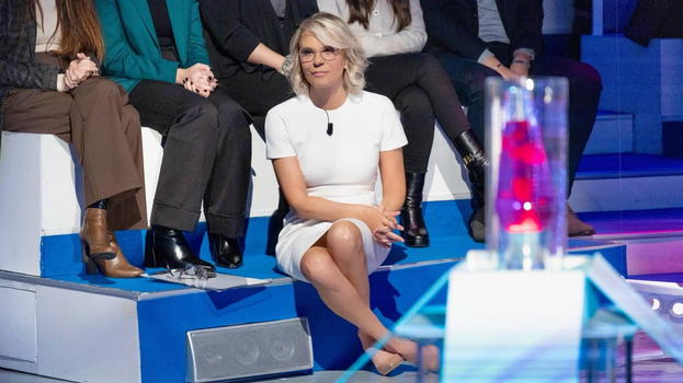 C’è posta per te, mistero sugli ospiti della quarta puntata: ecco i nomi più probabili