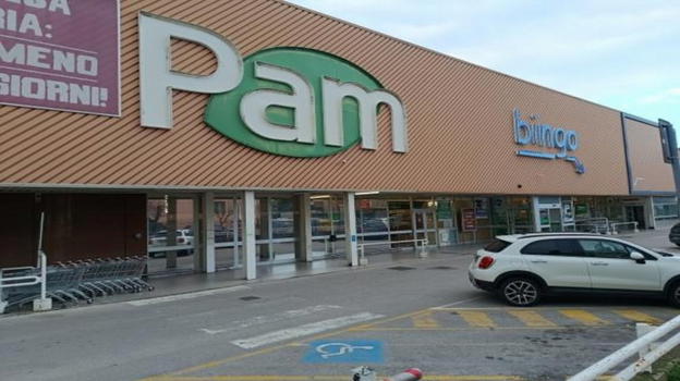 Licenziata per un flacone di detersivo da 2,9 euro: la vicenda di Grosseto arriva in tribunale