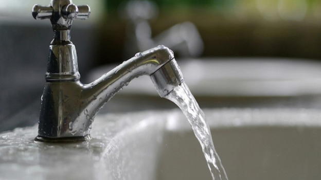 Malori a scuola, l’acqua non nasconde alcun pericolo: analisi confermano potabilità completa