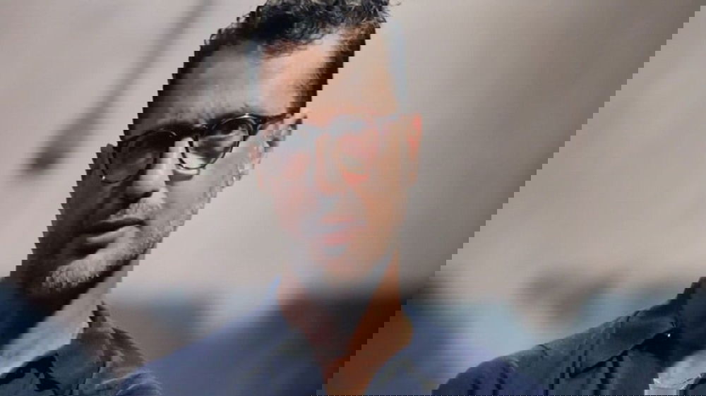 Fabrizio Corona bannato dai social: la libertà di parola al centro del dibattito