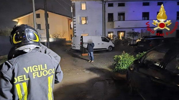 Lucca, fuga di monossido di carbonio a Porcari: padre, madre e due figli trovati senza vita. Indagini sulla caldaia
