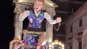 1770587963_698907399498f