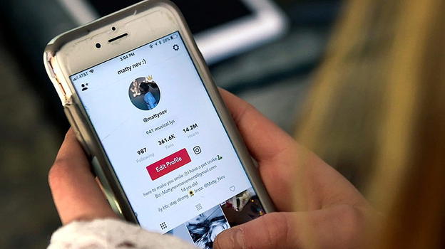 Portogallo introduce limiti rigorosi ai social network per i minori