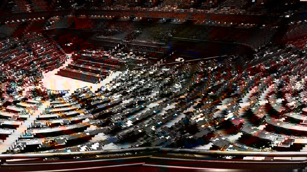 Milleproroghe, stop agli emendamenti chiave: battuta d’arresto per la maggioranza