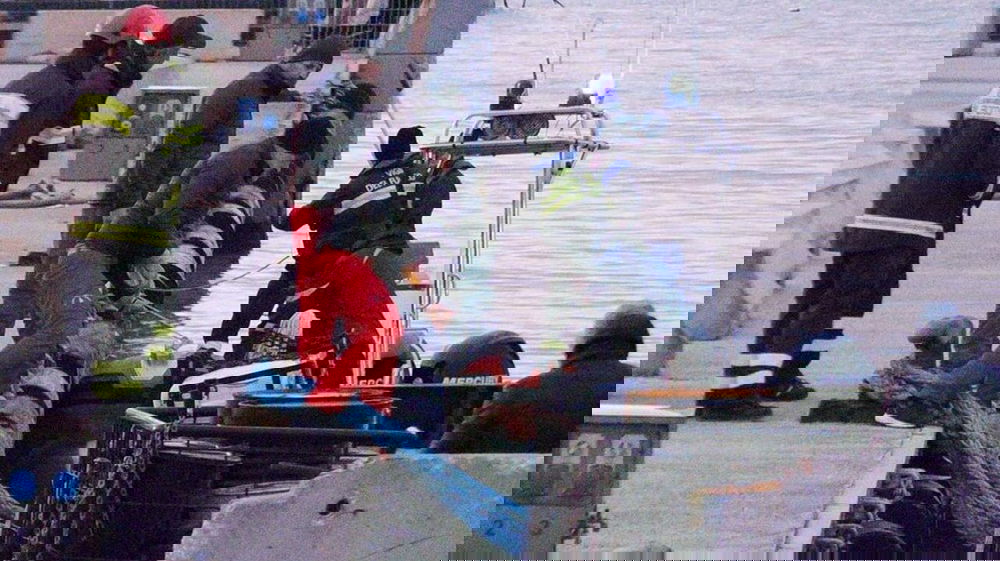 Giovane scompare dopo un litigio in famiglia: ricerche in corso nel porto di Civitanova