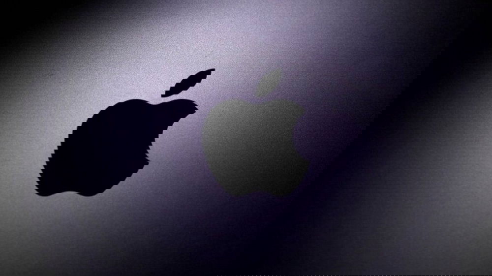 Apple accelera sull’AI indossabile: le rivelazioni di Mark Gurman anticipano il futuro dell’ecosistema