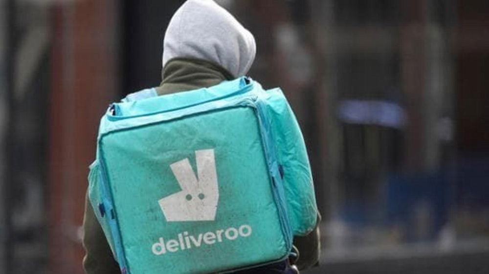 Controllo giudiziario anche per Deliveroo: 20 mila rider a rischio povertà