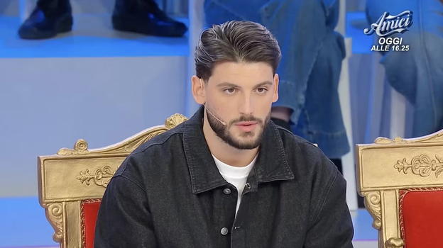 Colpo di scena a “Uomini e Donne”: Ciro saluta Alessia dopo un’uscita senza scintille