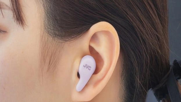 JVC aggiorna la serie Gumy: ecco i nuovi auricolari HA-A23T con ANC e design traslucido