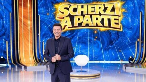 Nel mirino di Scherzi a parte anche Samira Lui, Max Giusti conduce una puntata esilarante