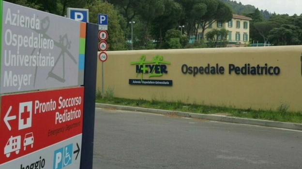 Bambina di 5 anni investita a Tavola: in condizioni serie al Meyer