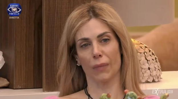 GF Vip, la confessione di Paola Caruso: "Sono qui per i soldi"