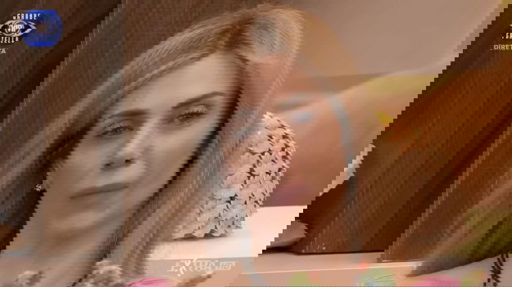 GF Vip, la confessione di Paola Caruso: "Sono qui per i soldi"