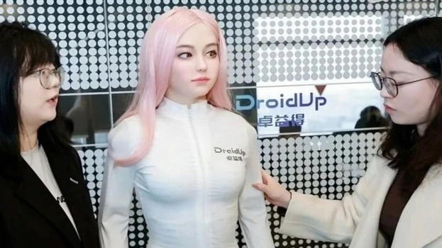 Moya, il robot biomimetico che imita l’uomo: la Cina accelera sulla nuova generazione di umanoidi