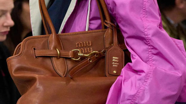 Miu Miu Aventure: la borsa che racconta identità, stile e quotidianità