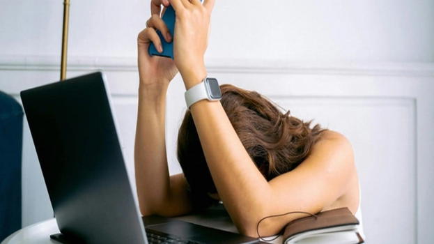 Chiamate spam fuori controllo: l’Italia risponde con l’AI di Massima Tranquillità