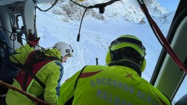 Valanga in Austria durante un fuoripista: sciatore italiano perde la vita, salvo il compagno