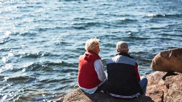 Lido sfratta coppia di 80enni dopo 46 anni di fedeltà: «Preferiscono i giovani che spendono al bar»