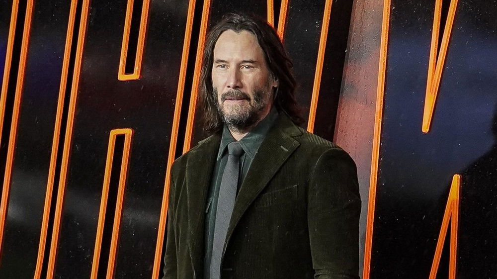 L’ombra della notorietà: Keanu Reeves riflette sull’era digitale