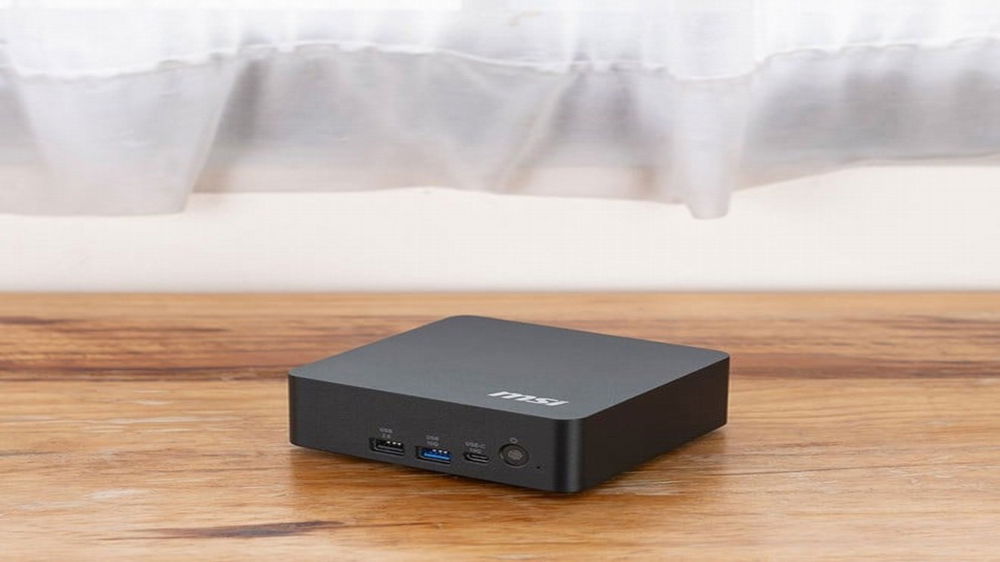MSI Cubi NUC AI: il mini PC compatto che punta tutto su intelligenza artificiale e produttività