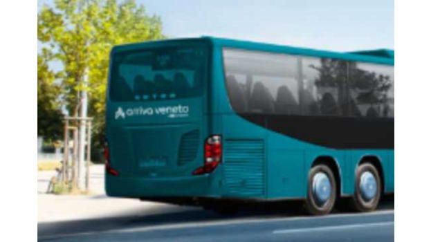 Chioggia–Venezia, sostanza corrosiva sui sedili di un autobus: tre passeggeri con irritazioni cutanee