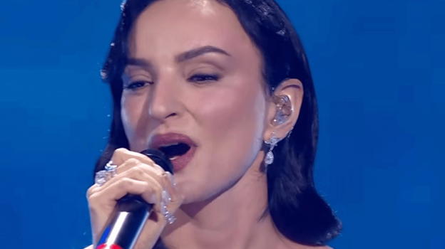 Emozioni in movimento: Arisa racconta la verità nelle imperfezioni