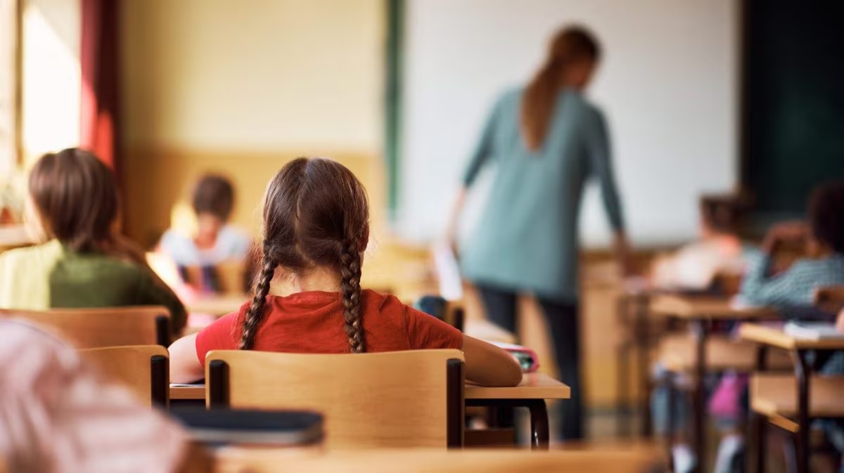 Forbici in classe: gesto inatteso scuote una scuola di Mestre