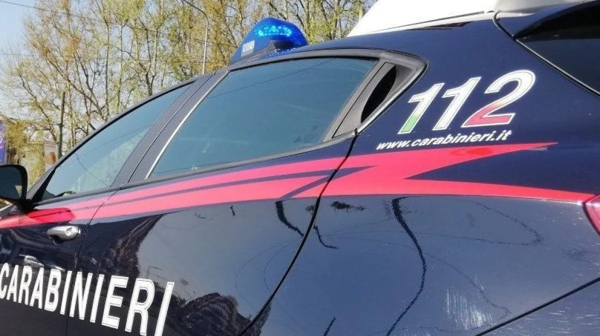 12enne chiama i carabinieri, salvando la madre dalla violenz@