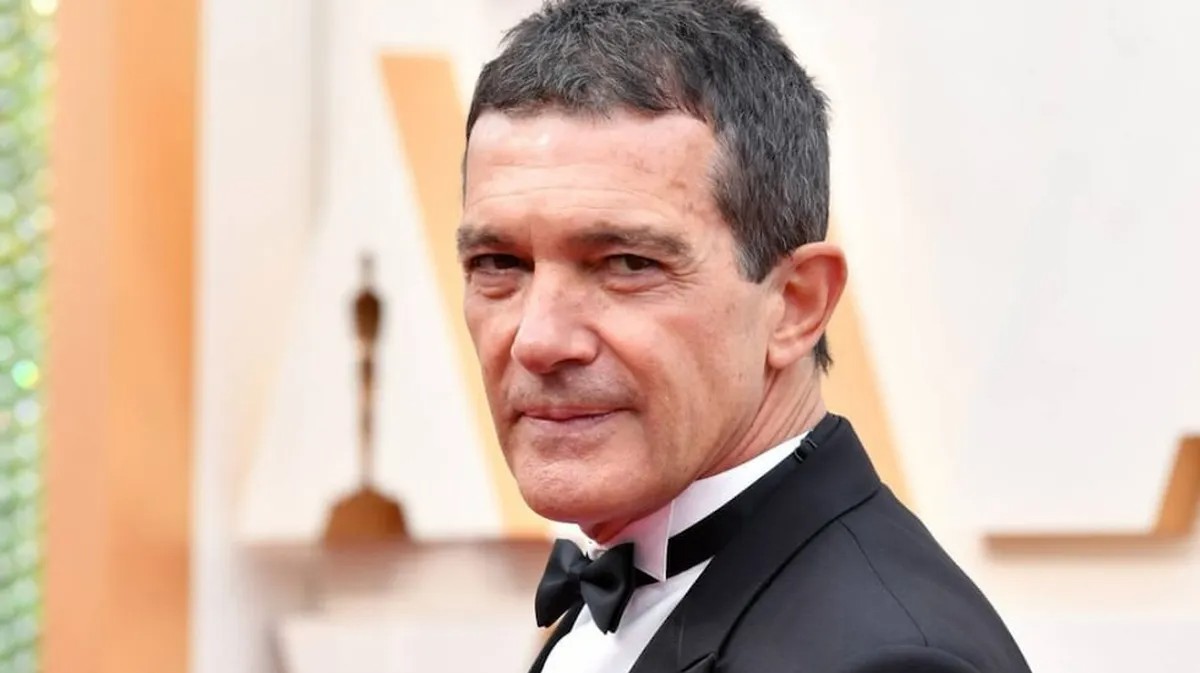 Antonio Banderas, famiglia allargata e armonia con Melanie Griffith