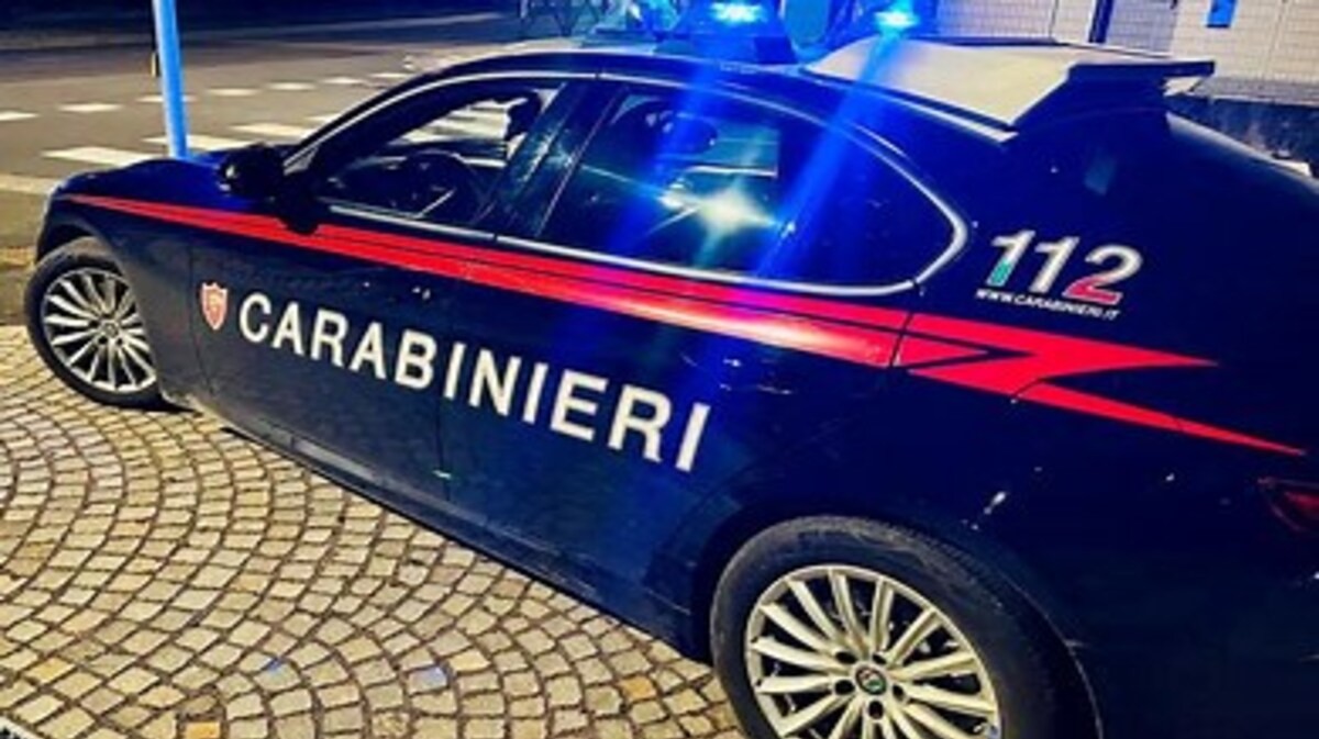 Va dall’amico per la partita della Juventus: nei guai un 43enne nel Reggiano