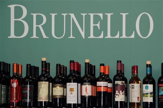Brunello, oltre 30 mila bottiglie di vino taroccato