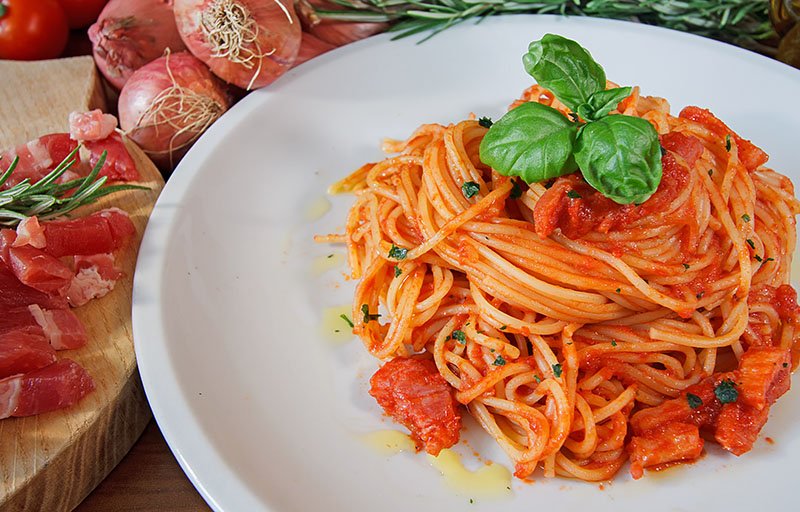 Spaghetti all&amp;#39;Amatriciana: la ricetta originale - Fidelity Cucina