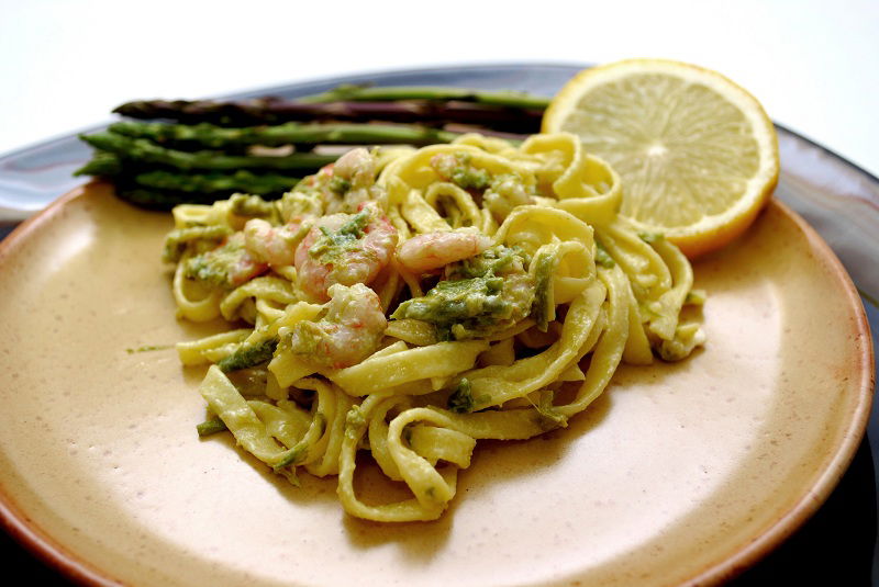 Pappardelle con asparagi e gamberi