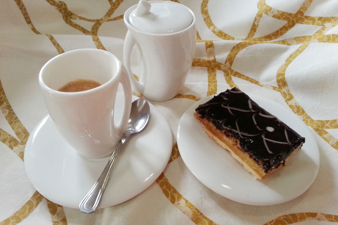 Tranci di cioccolato e marmellata