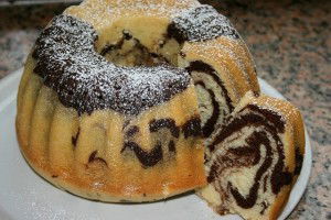 Ammazza! 38+  Elenchi di Ciambella Al Cioccolato Senza Burro: La ciambella al cioccolato senza glutine è un dolce da colazione davvero delizioso, goloso e perfetto per chi ha intolleranze al glutine.