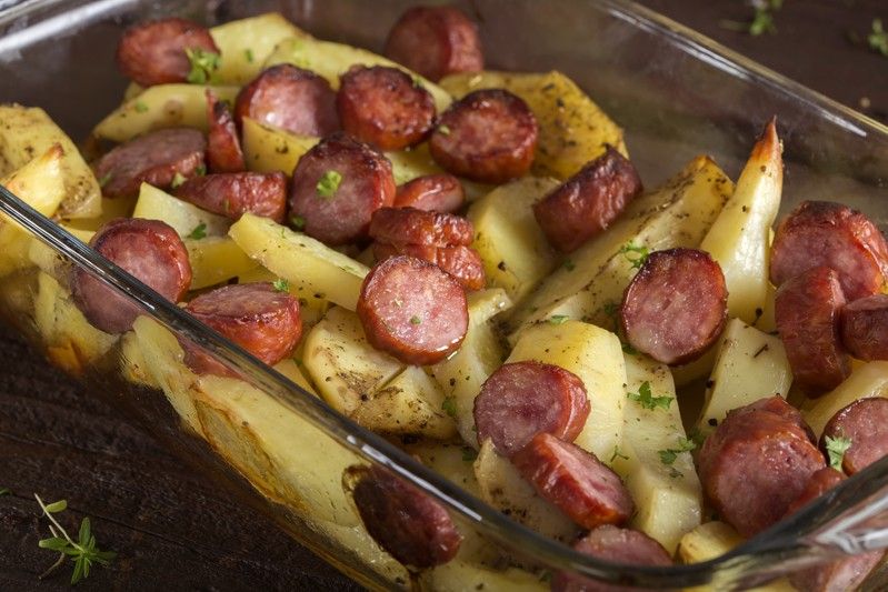 Wurstel e patate al forno