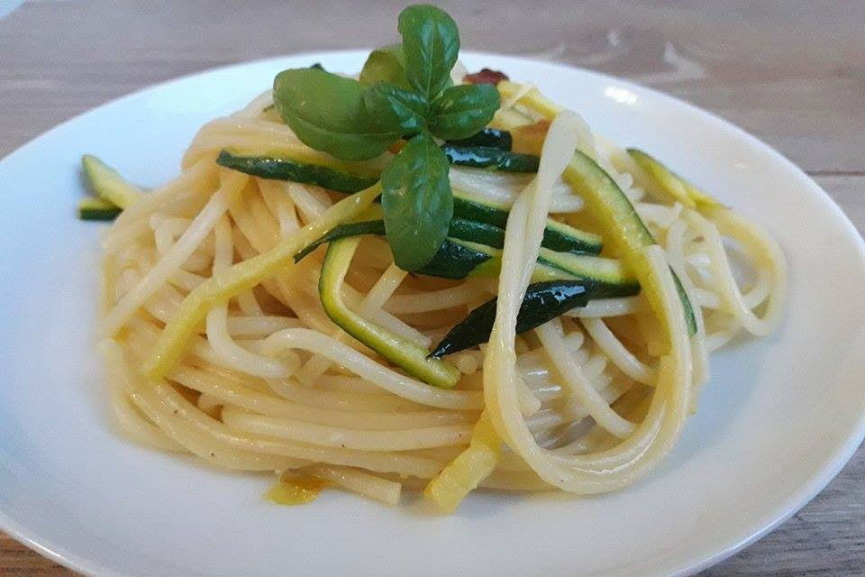 Spaghetti con zucchine e limone Fidelity Cucina