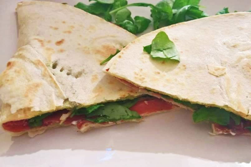 Piadina Con Pesto Bresaola E Rucola Fidelity Cucina