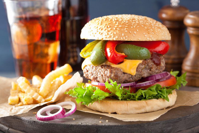 Hamburger con peperoni