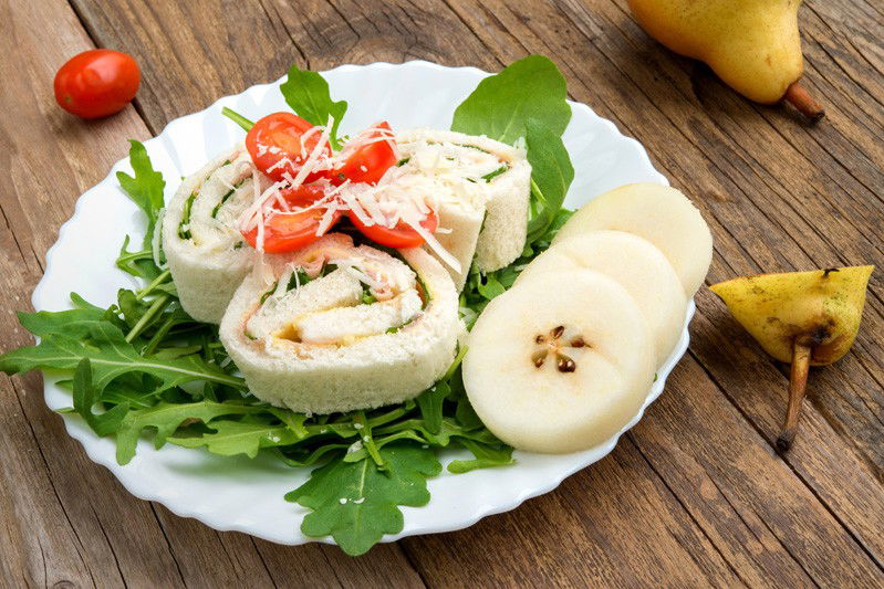 Girelle di pane con prosciutto e rucola Fidelity Cucina