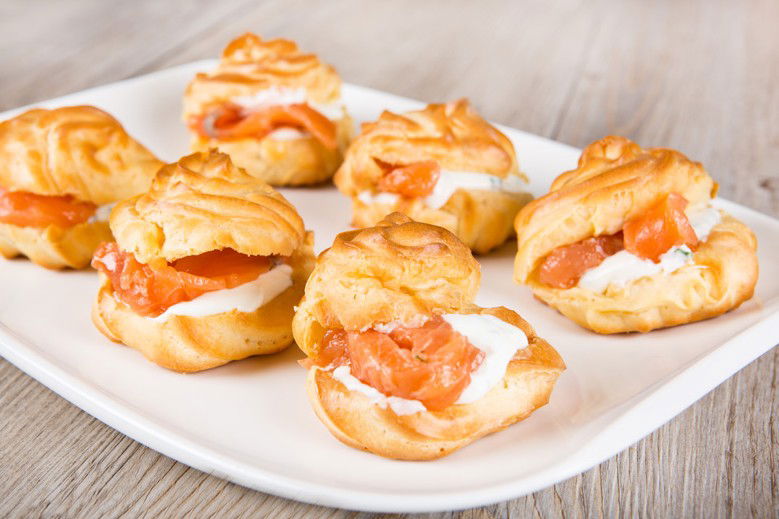 Profiteroles salati al salmone
