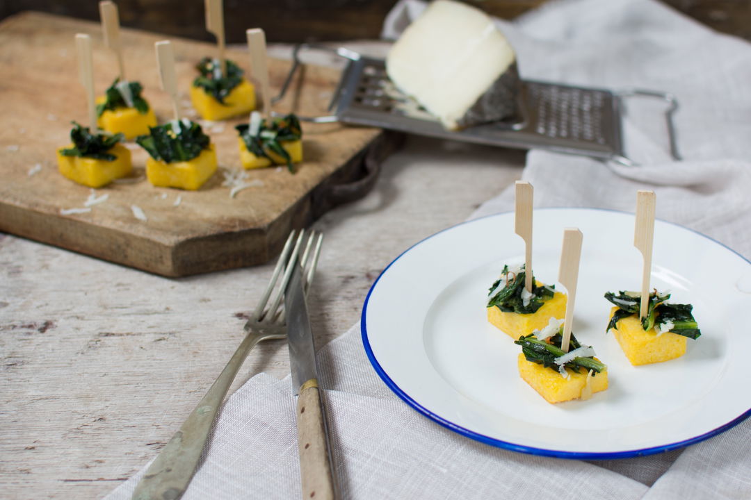 Bocconcini di polenta con catalogna