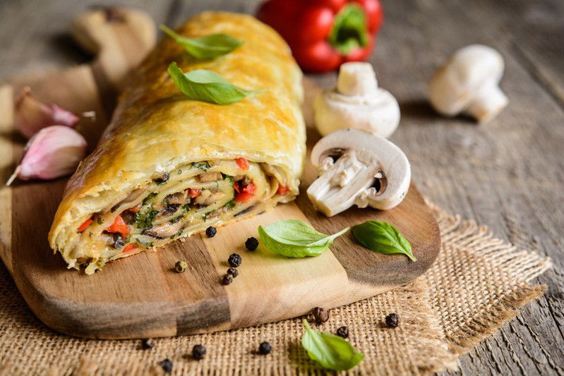 Strudel salato con funghi e peperoni - Fidelity Cucina