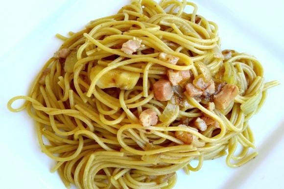 Spaghetti risottati con pancetta e zafferano