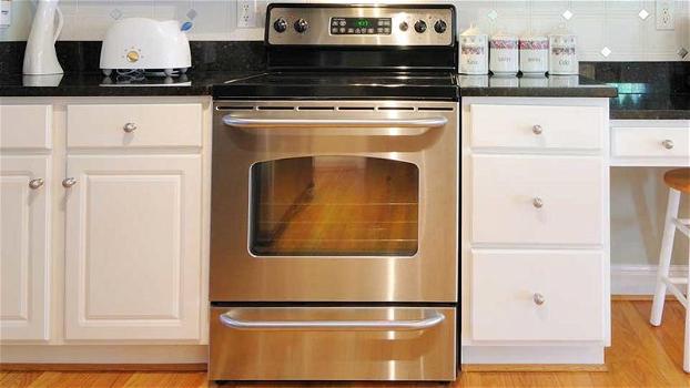 A cosa serve il cassetto sotto il forno? Ecco qual è il suo vero uso