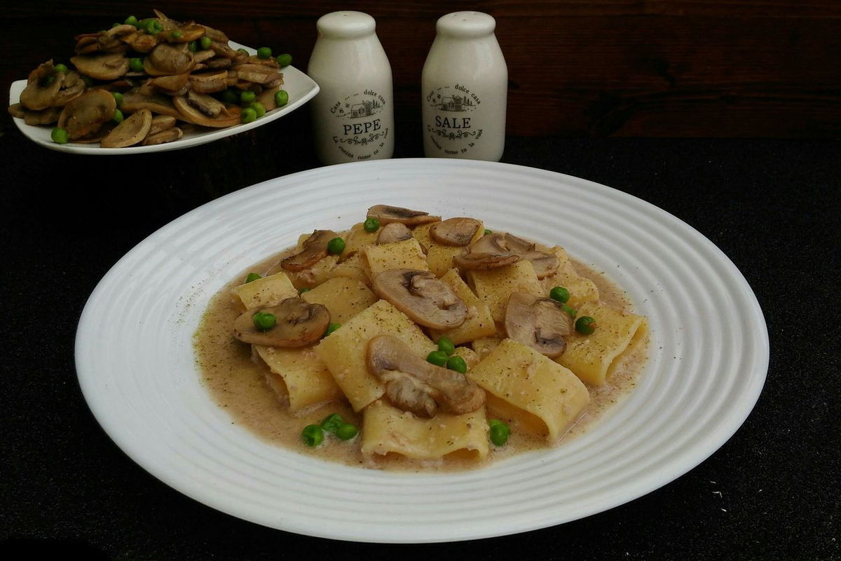 Calamarata Cremosa Funghi E Piselli Fidelity Cucina