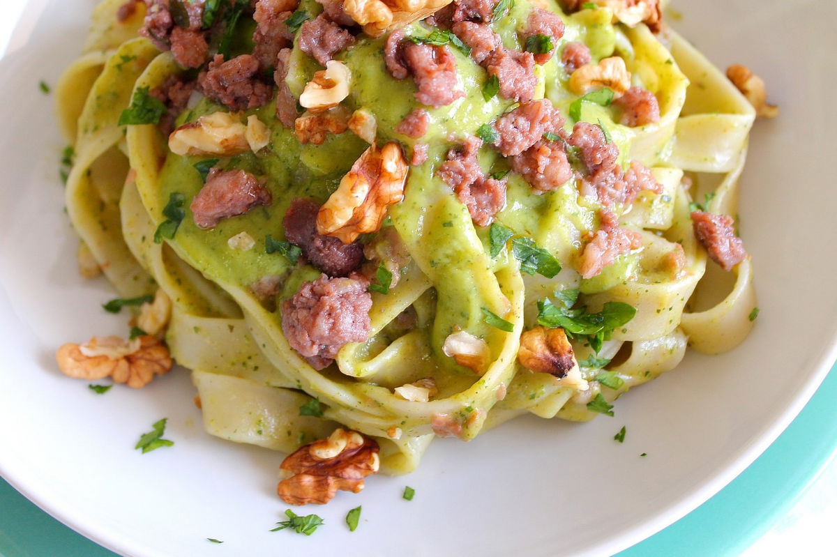 Tagliatelle Con Crema Di Zucchine Salsiccia E Noci Fidelity Cucina